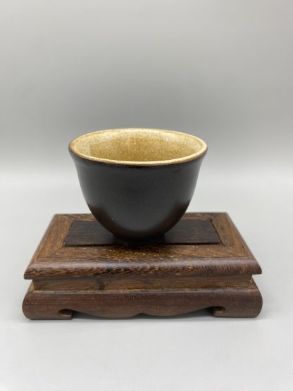 Black glaze tea cup